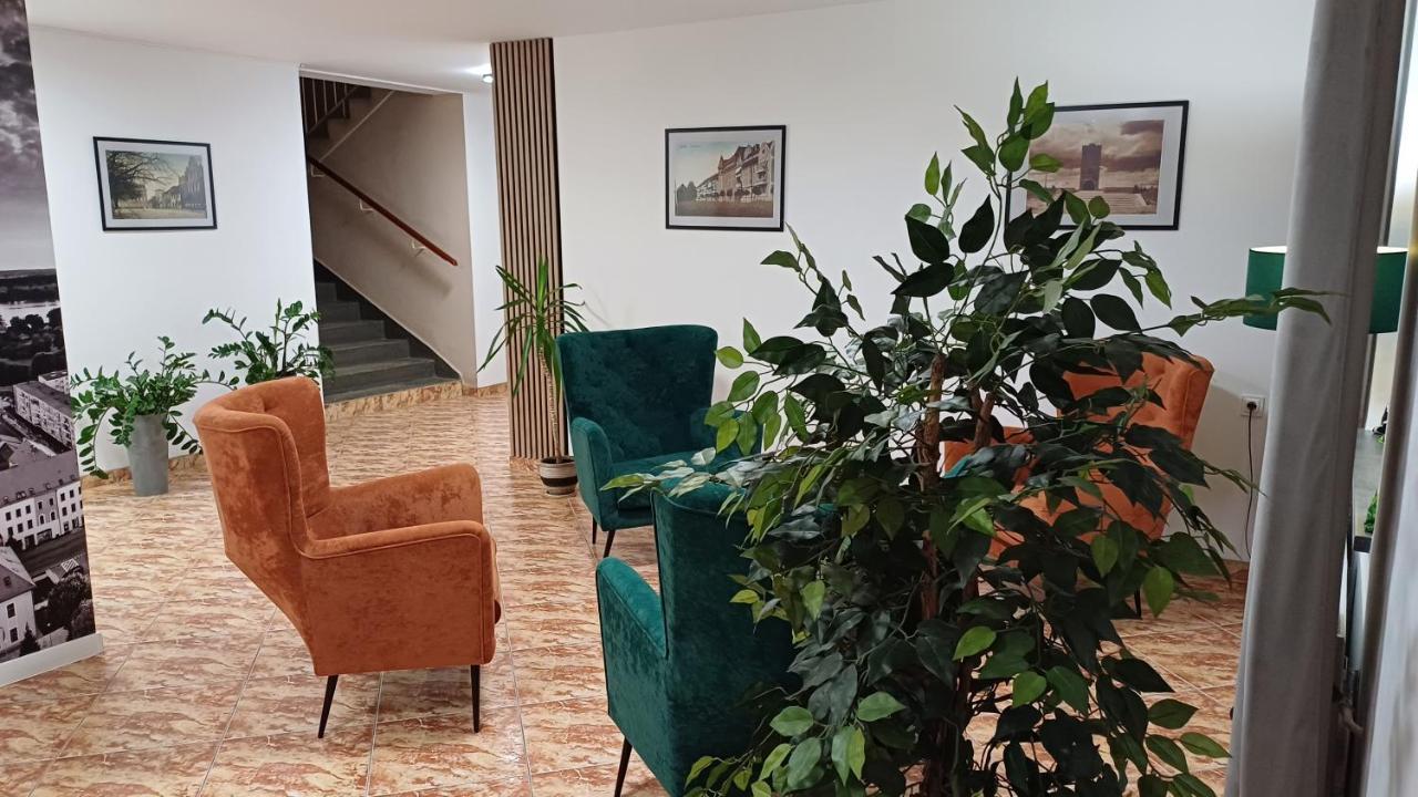Hotel Piast Myślibórz エクステリア 写真