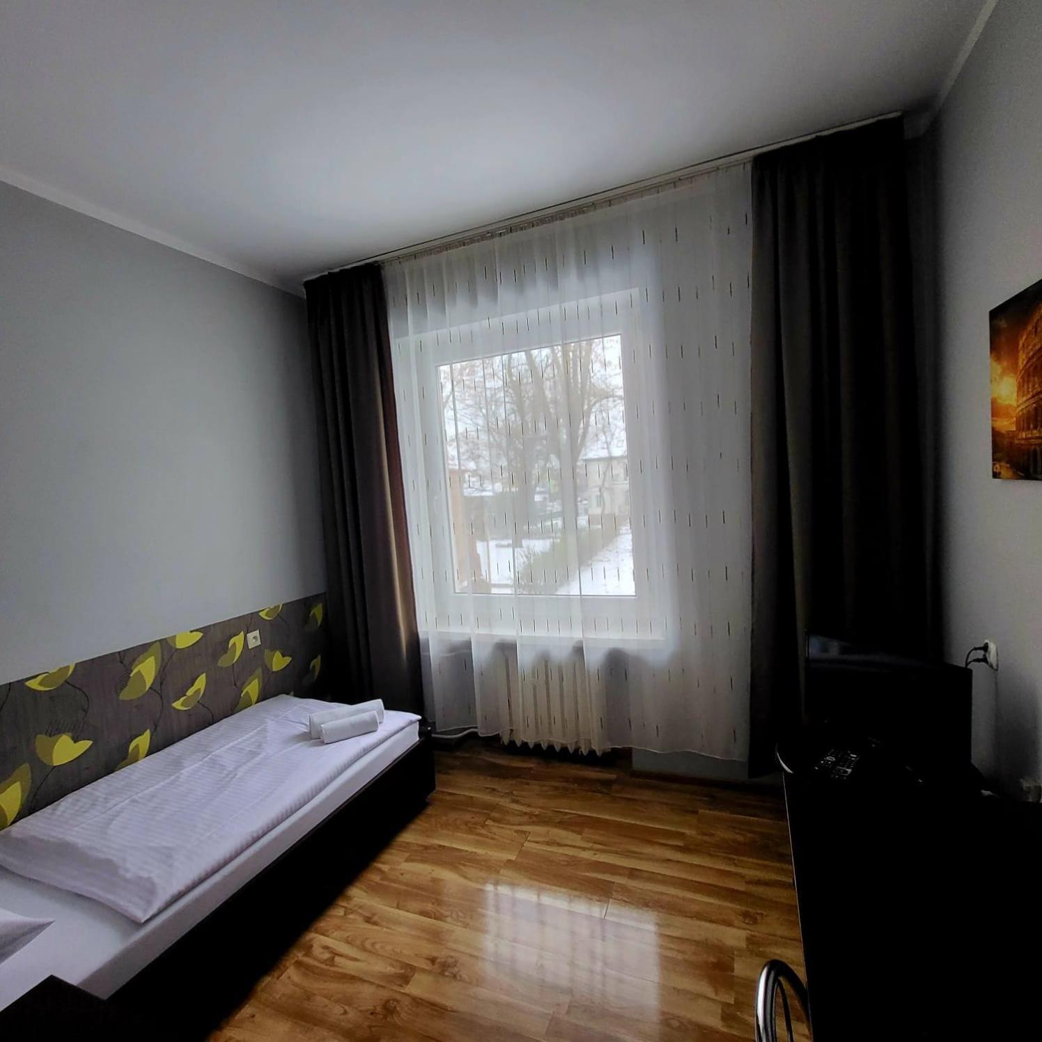 Hotel Piast Myślibórz エクステリア 写真