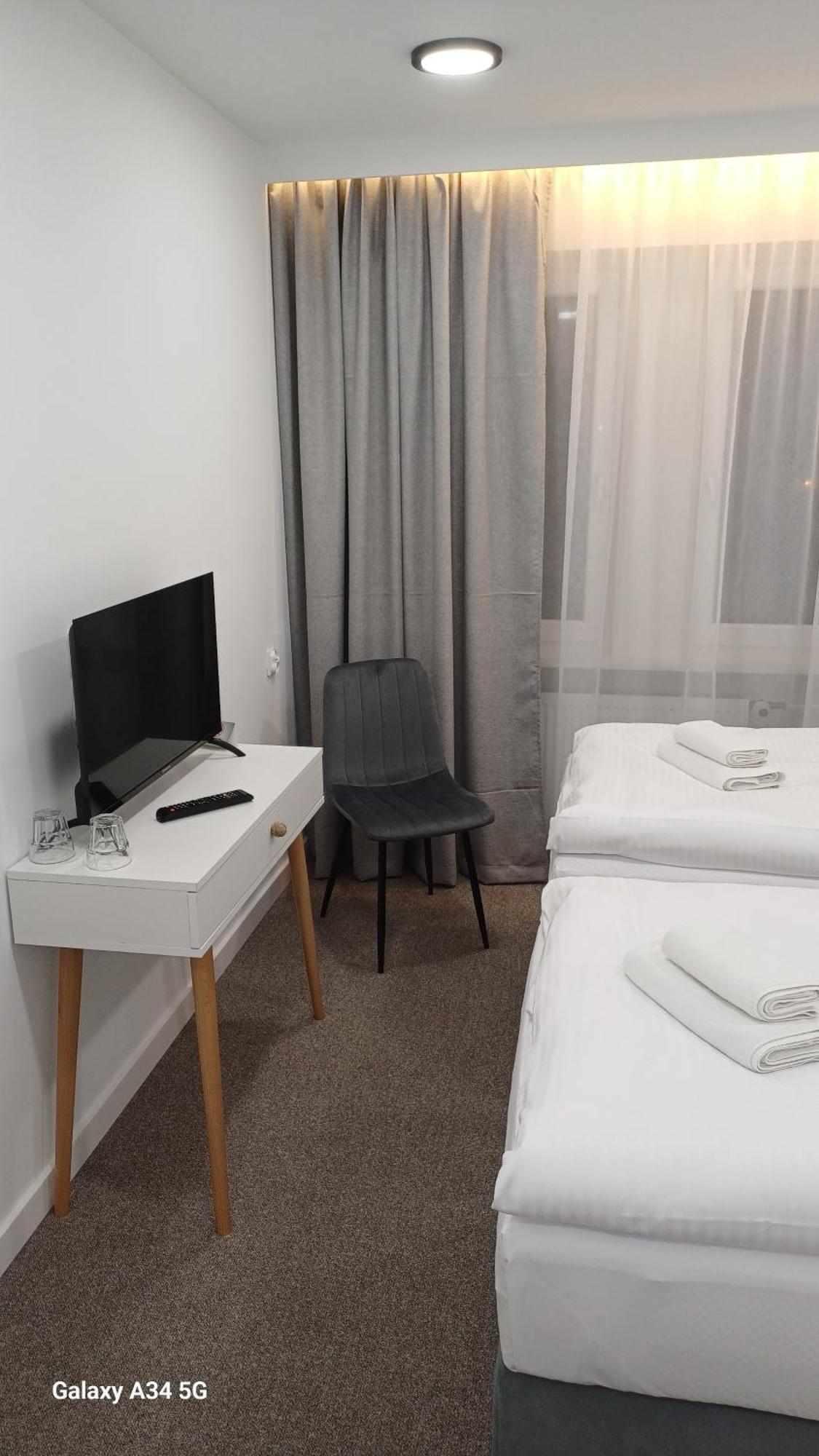 Hotel Piast Myślibórz エクステリア 写真